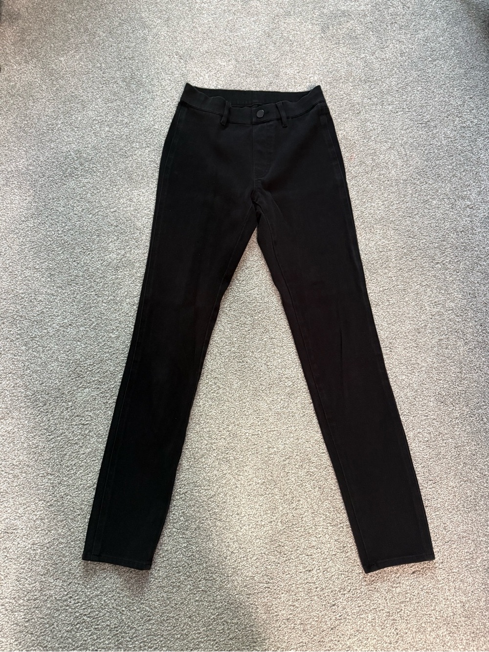 Uniqlo Women’s Black Skinny Pants